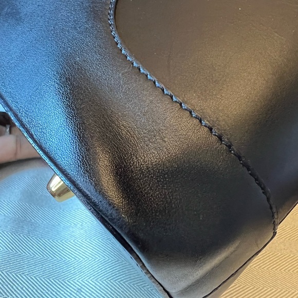 BALLY Elegant Black Calf Leather Shoulder Vintage Handbag - Picture 10 of 12